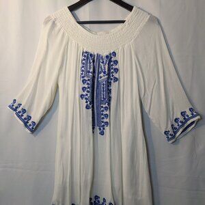 Cute Option Women's White/ Blue Embroidered Dress Size Large
